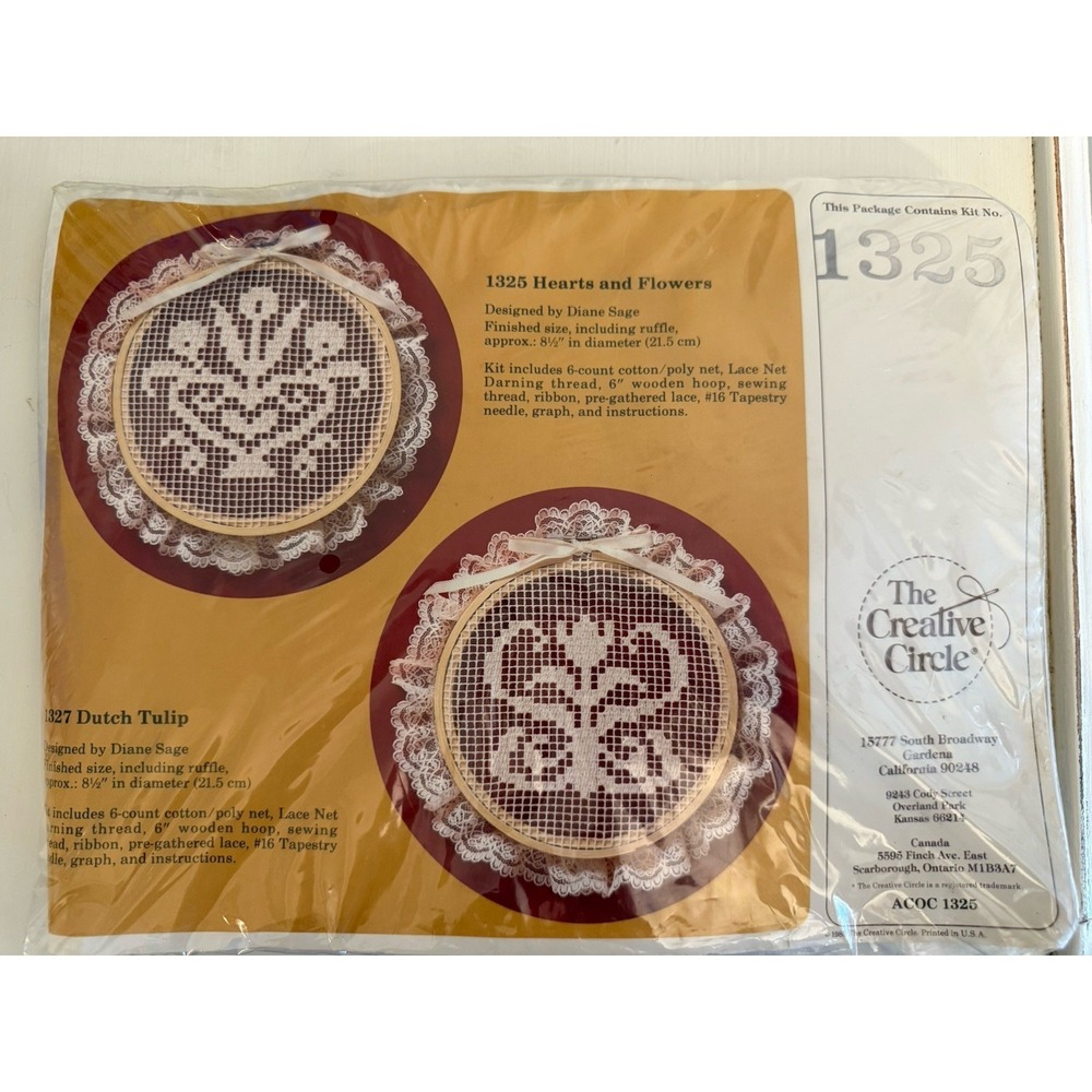 The Creative Circle~Hearts and Flowers‎ Filet Lace Kit #1325 Cross Stitch Granny